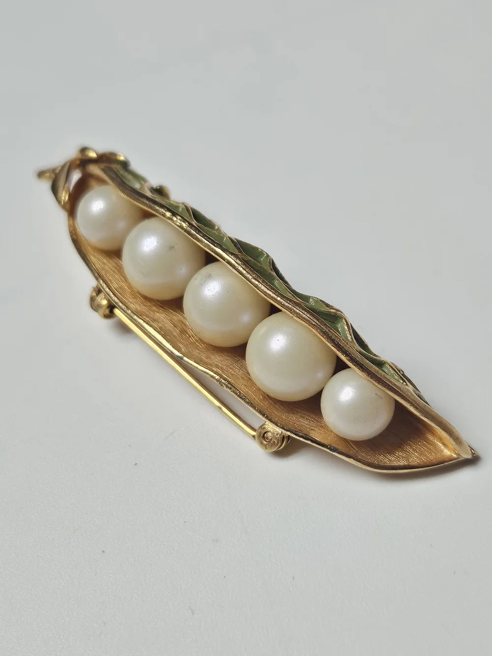 Gold-Tone Green Enamel Pea Pod Brooch with Pearl Accents